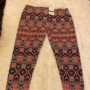 BRAND NEW wTags Girls Patterned Leggings